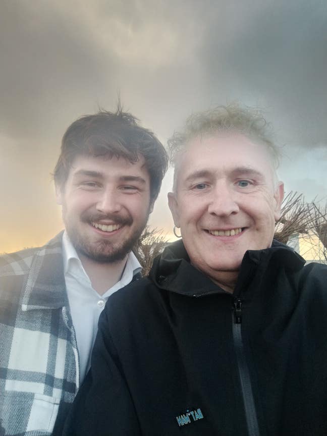 Single professional male Main Photo