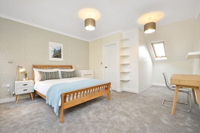 🔥 3 Ensuite Rooms Available – Luxury Professional Main Photo