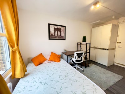 OWN Kitchenette, rooftop terrace, Southwark Main Photo