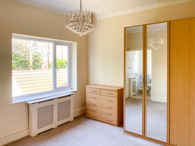 🏡 Spacious Rooms in Bromley from &pound;550 Main Photo