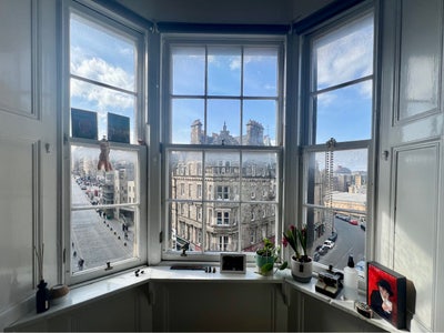 Royal Mile room to let for August Main Photo