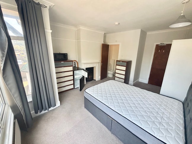 Double en-suite - South Croydon station- bills inc Main Photo