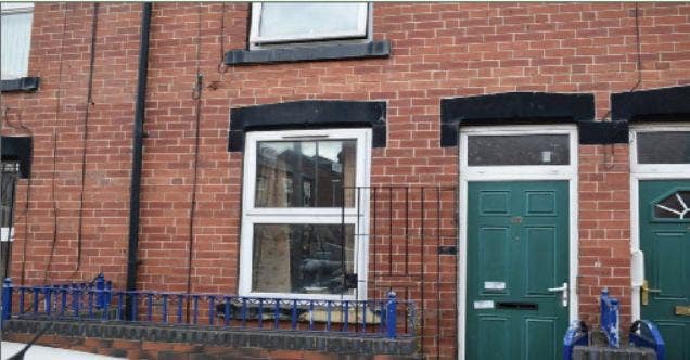 Share House available on 47 burley lodge road Main Photo