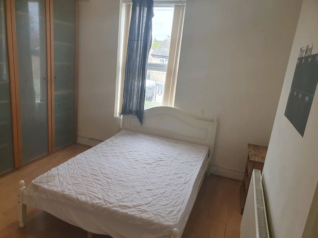 Double bedroom in a four person house in Darnall Main Photo