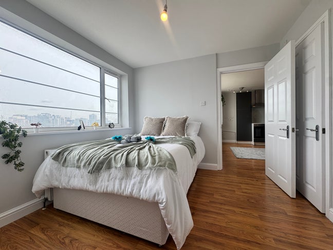 New Renovated One Bed Flat, Wembley Hill, HA9 8Dt Main Photo