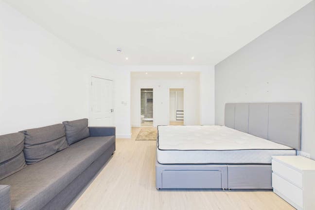 🏡 6 Brand new ensuite in a Villa / Wembley  Main Photo