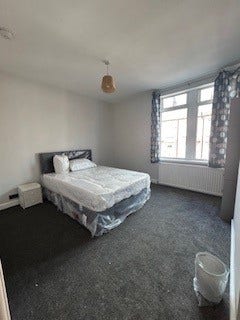 Free Hmo Rooms/Dss Benefits Only Main Photo