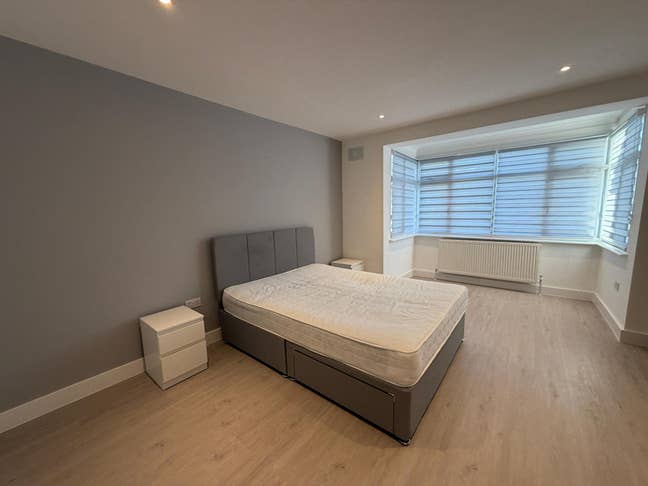 6 En-suite Rooms In North Wembley Main Photo