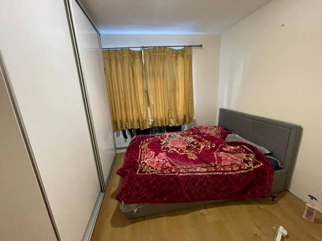 3-rooms available in same house TW19 Main Photo