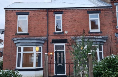 Available May - 2 X Spacious Double Rooms  Main Photo