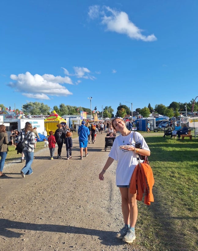 Room to rent/buddy up! Main Photo