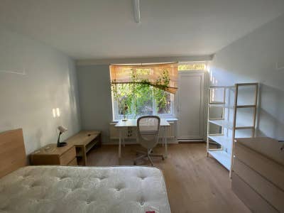 Fantastic double bedroom in CJ, Av.from NOW! Main Photo