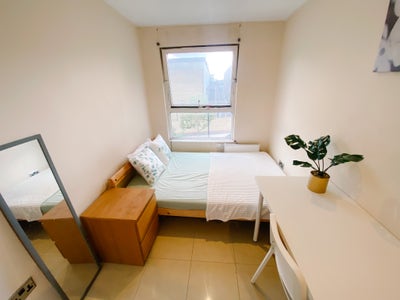 Spacious Room - Marylebone Main Photo