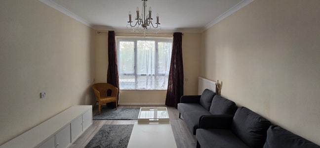 Comfortable Large Room – Dagenham (Bills Inc) Main Photo