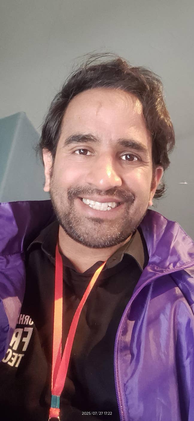 I am a professional, from Manchester Met Uni,... Main Photo