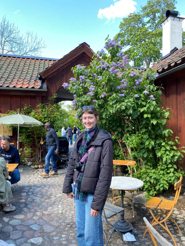 Room wanted in Bristol - female professional  Main Photo