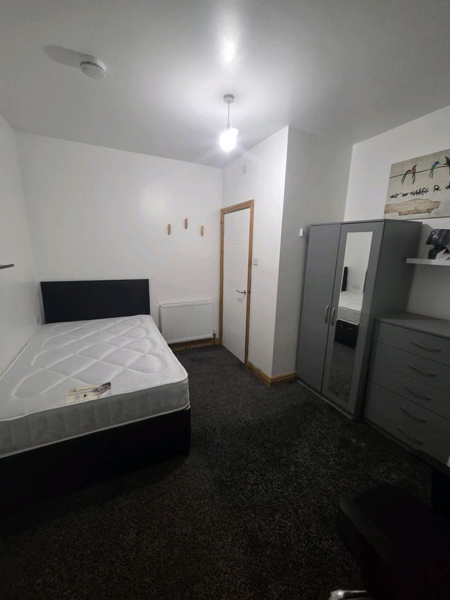 En-suite Room in a Shared House, Breedon Road, B30 Main Photo