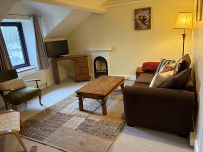 Spacious Attic Suite, Bills Included Main Photo