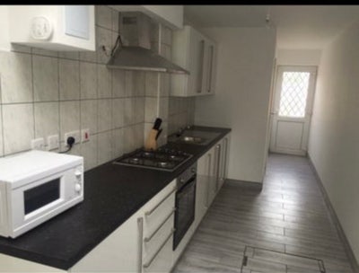 Single Room in Hayes Town near Station  Main Photo