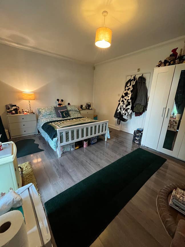 Large bright double bedroom to rent  Main Photo