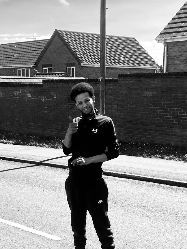 31 year old Male seeks a single or double room Main Photo