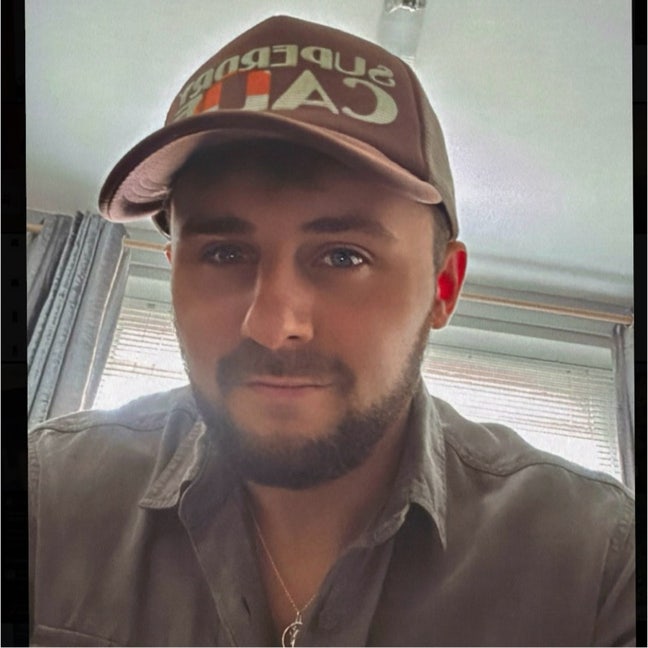 Looking for roommates (wells) Main Photo