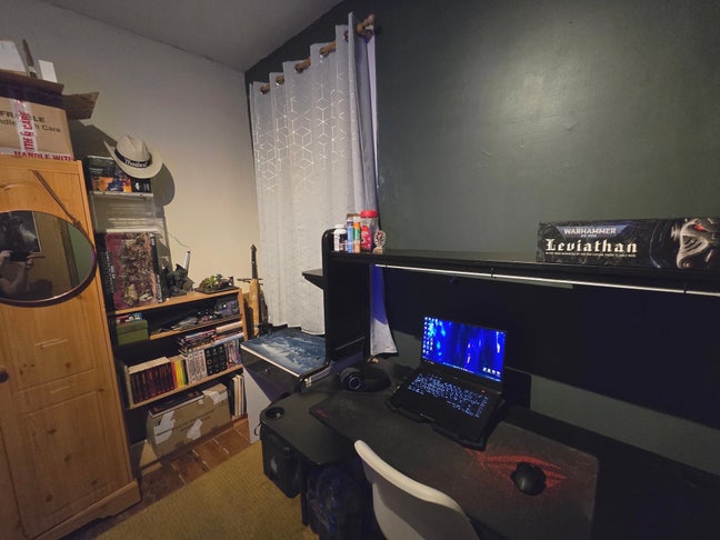 Cosy room in Canning Town  Main Photo