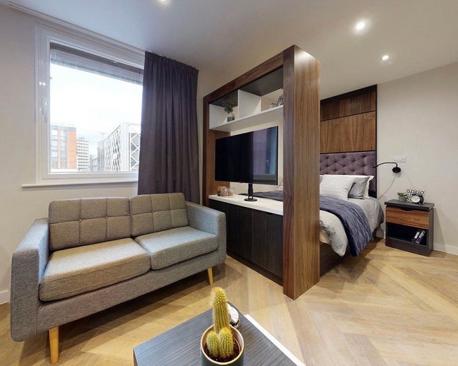 Perfect Studio in Leeds Centre (ls2) Main Photo