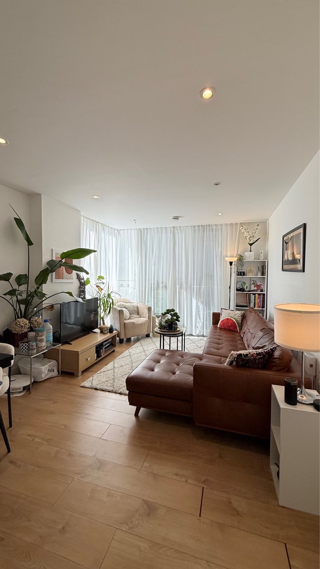 Double bedroom with own bathroom in Aldgate East Main Photo