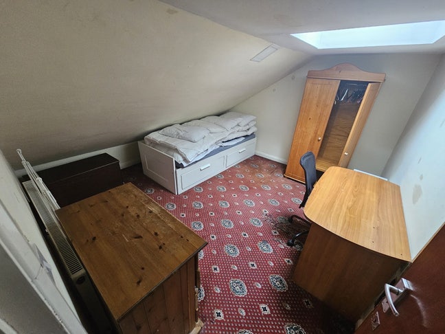 Cosy single room great location!  Main Photo