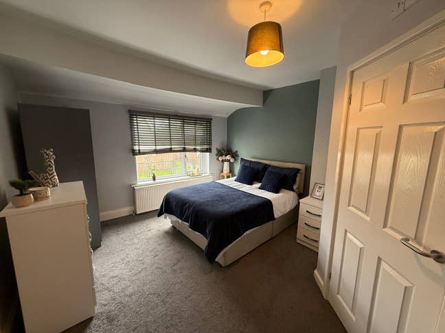 Ensuite Room Available Soon – Huthwaite Main Photo