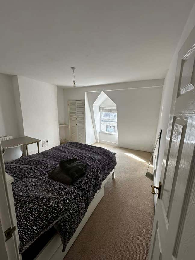 Room in two bed spacious maisonette - Bills inc Main Photo