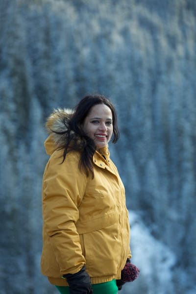 Professional female- looking -ensuite room or... Main Photo