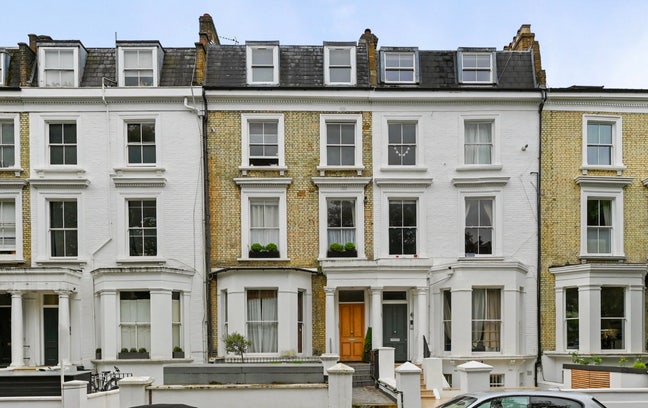 Spacious 1-bed + study available immediately! Main Photo