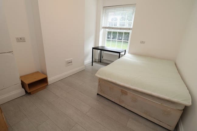 *Reservation Only-2 Exclusive Rooms in Central Ld* Main Photo