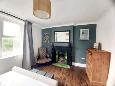 Double Room in Relaxed Home - Chilcompton BA3 Main Photo