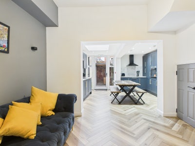 Newly refurbished rooms in Belfast with en-suite  Main Photo