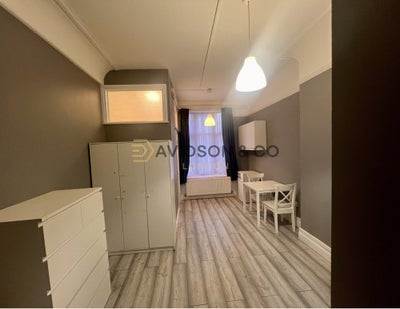 To Let | &pound;1,200 pcm | Newly Refurbished Room Main Photo