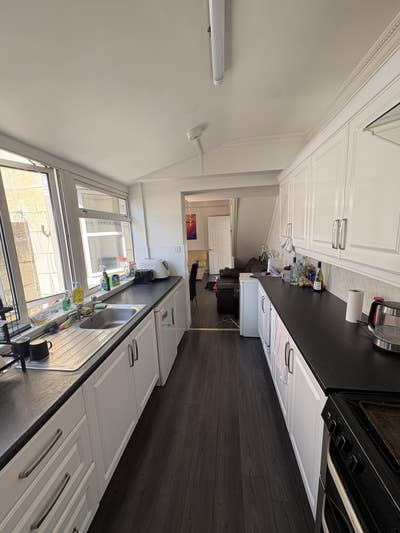 5 Bed Student House  Main Photo