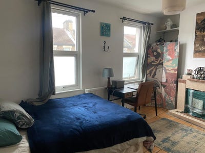 Bright Room in Refurbished Victorian House Main Photo