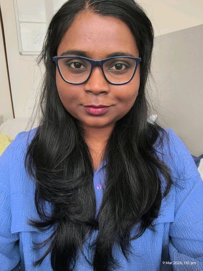 Room needed for 1 professional woman.  Main Photo