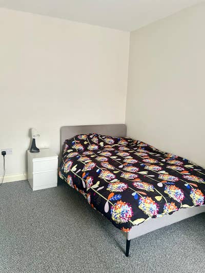 🌟 Modern Double Room in a Friendly House Share! Main Photo