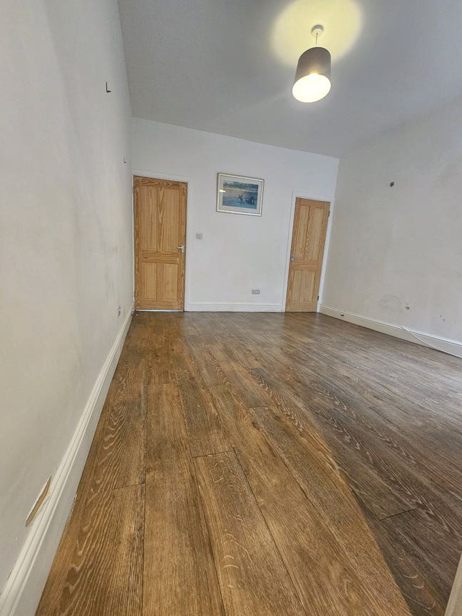 Double Rooms for Students and Professionals. Main Photo