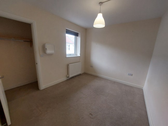 Professional Rooms from &pound;550 – All Bills Included Main Photo