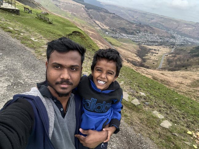 Professional Male seeks a single or double room Main Photo