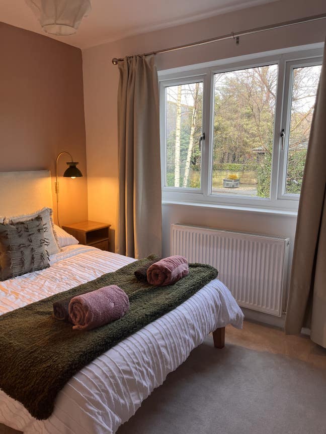 Double room in lovely house in meanwood Main Photo