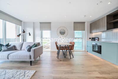 Stunning two bed apartment  Main Photo