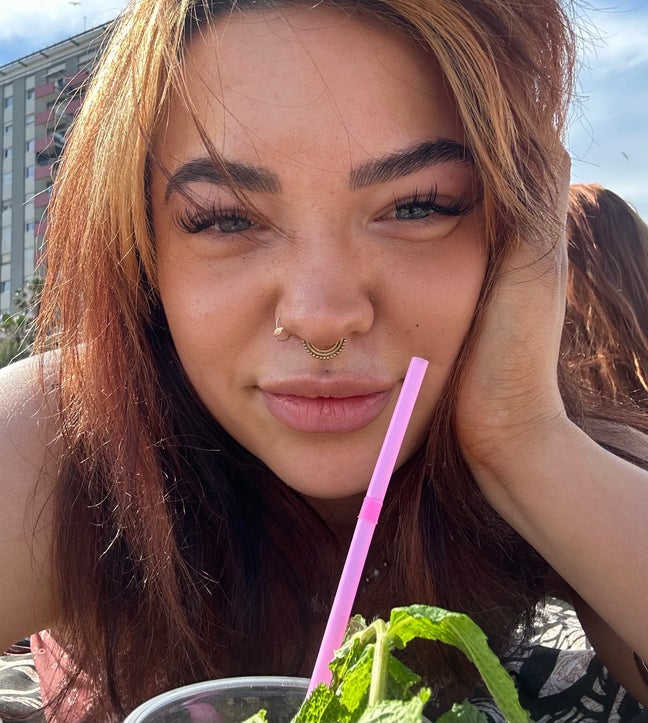 26yr women looking for room  Main Photo