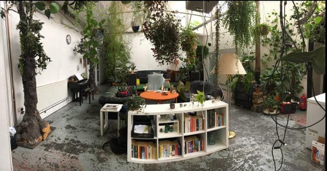 Large mez room warehouse sublet 1st May – June Main Photo