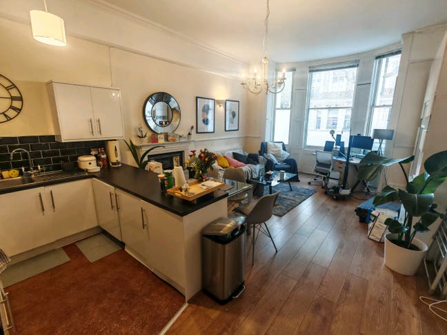 Double room with own bathroom  Main Photo